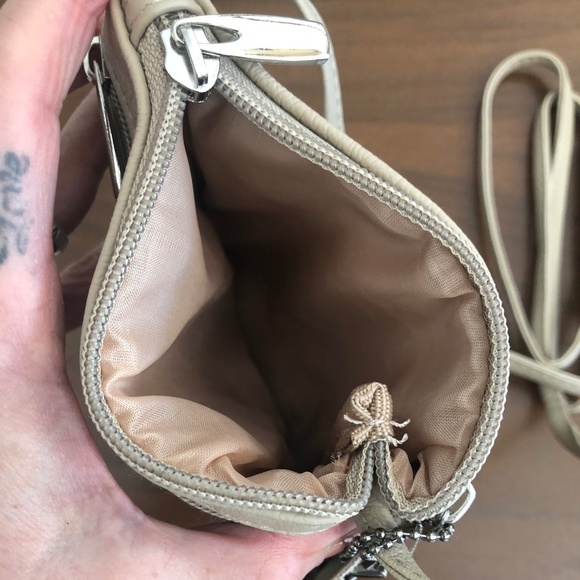 NWT Leather Cream Crossbody Bag - Picture 2 of 3